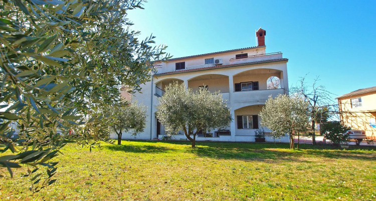 Apartments Blazenka 1270