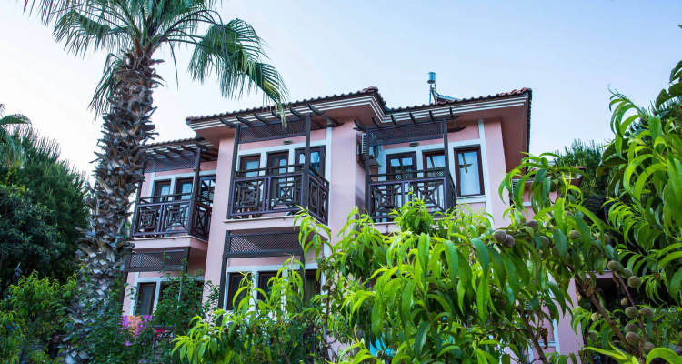 Pink Palace Hotel