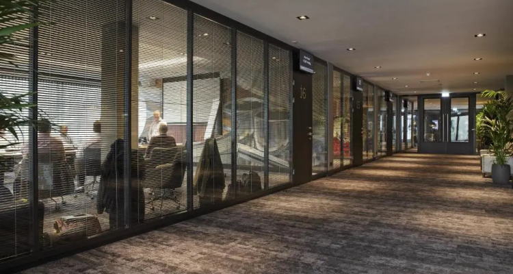 Van der Valk Hotel Sassenheim - Leiden — Van der Valk hotel