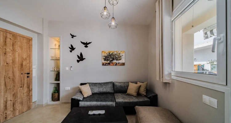 Napoleon Olive Home 2bd 1ba