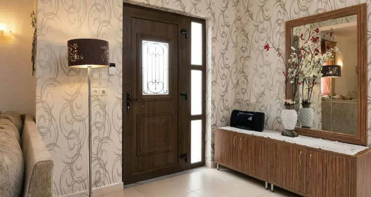 Family Friendly Villa Private Pool, Children's Play Area, Bbq, Spacious Garden, Near Beach