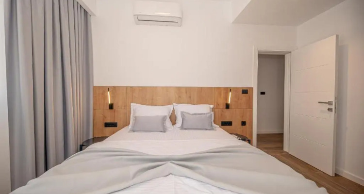 N & N Lux Guest House