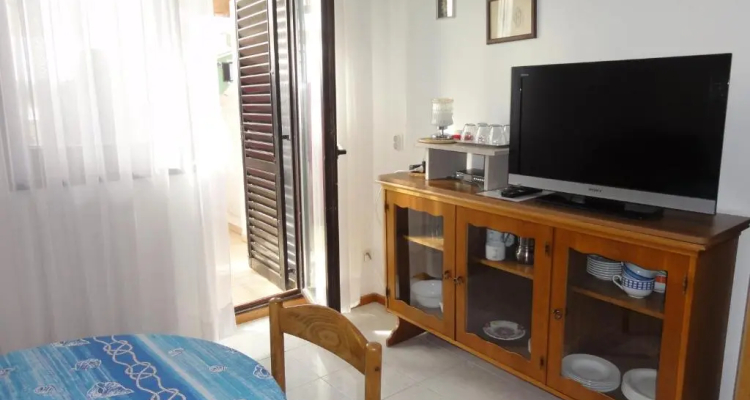 Nice & Cozy Apartment Ferry In Medulin