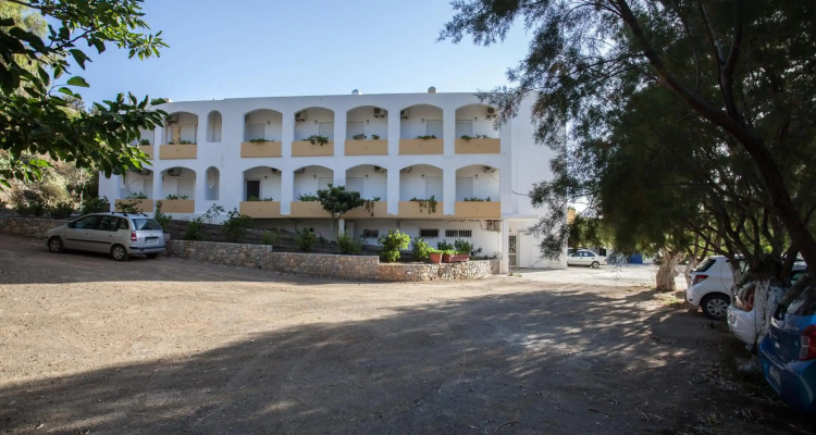 Ammoudi Hotel