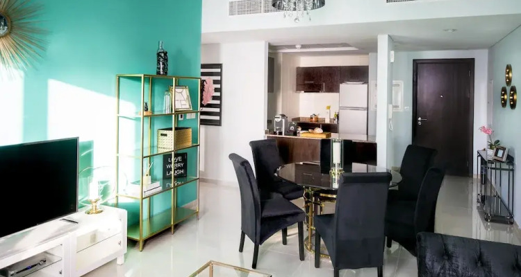 Central Tower by Dreaminn Dubai