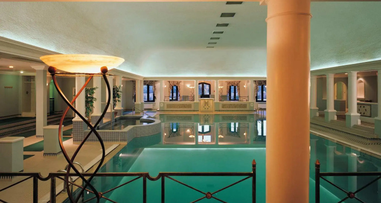 Hanbury Manor Marriott Hotel & Country Club — Marriott hotel