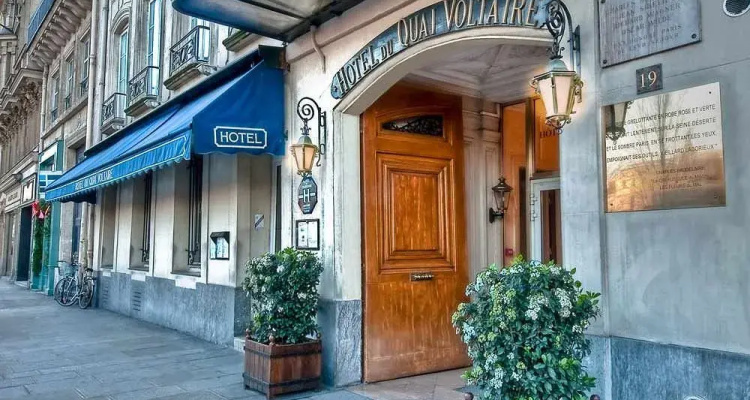 Hotel Du Quai Voltaire