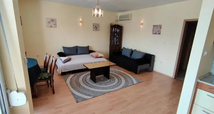 Sunny Fort Private Apartment