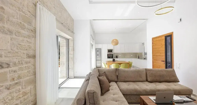 Mandana Villa With Private Pool & Jacuzzi