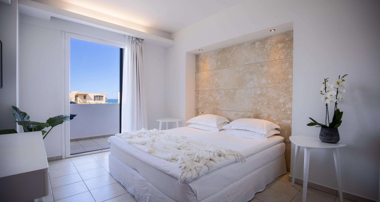 Akrogiali Beach Hotel Apartments
