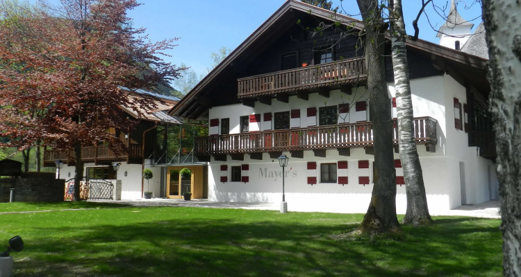 Schloss Prielau Hotel & Restaurants