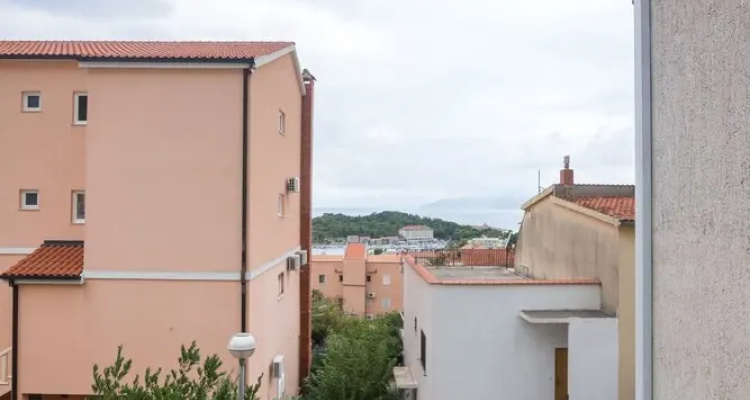 Apartments Miljenko