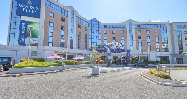 Golden Tulip CDG Airport Roissy — Golden Tulip hotel
