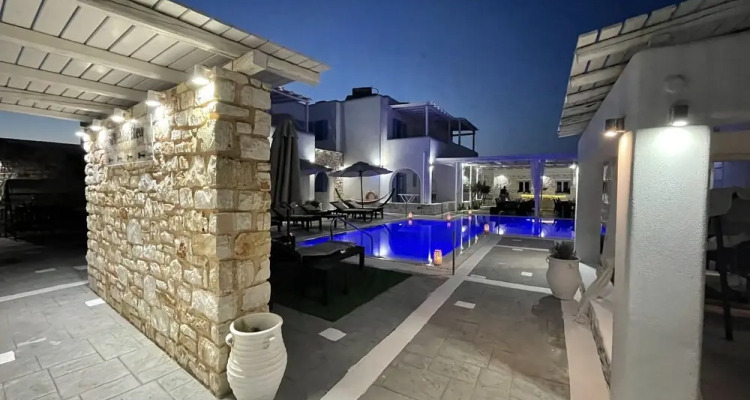 Mer Bleu Luxury Apartments