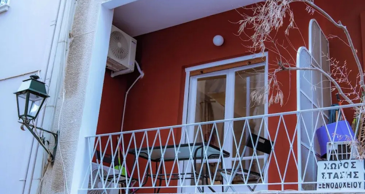 Plaka Apartment