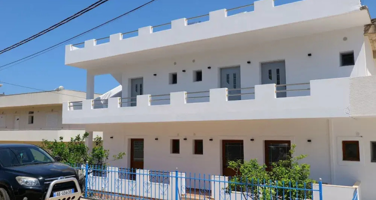 Lux Apartments