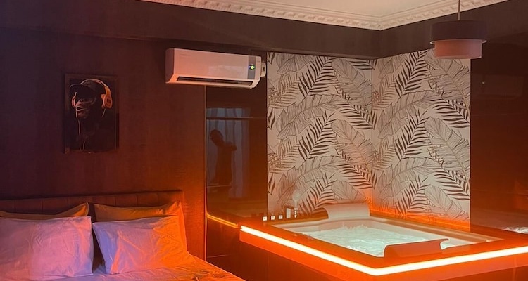 Royal Kral As Suit Otel