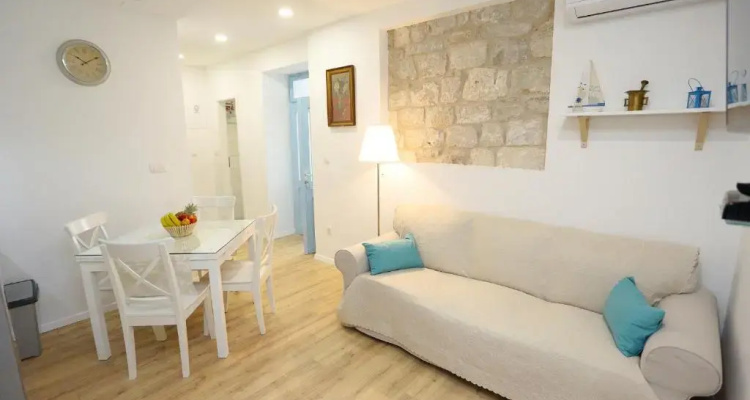 Split Old Town Suites 2