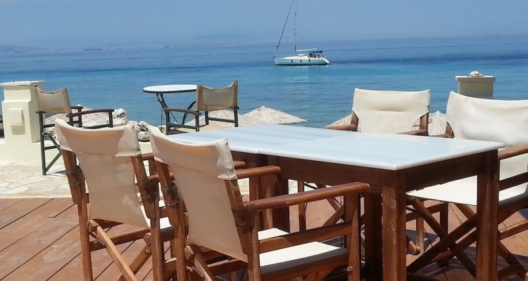 Irides Luxury Beach Hotel