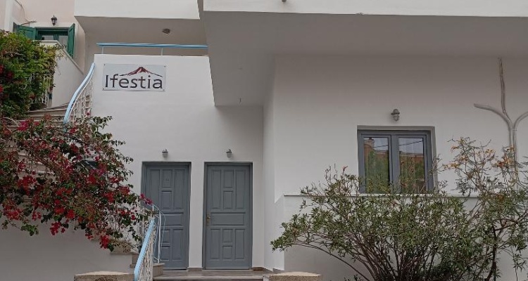 Ifestia Hotel Santorini
