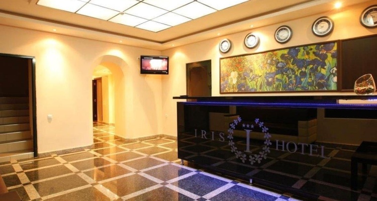 Iris Hotel