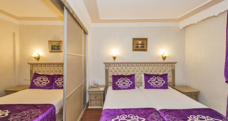Sarnic West Hotel