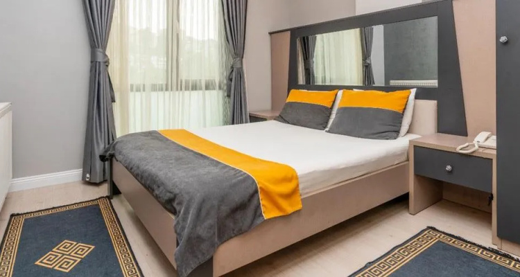 216 Comfort Inn Suites