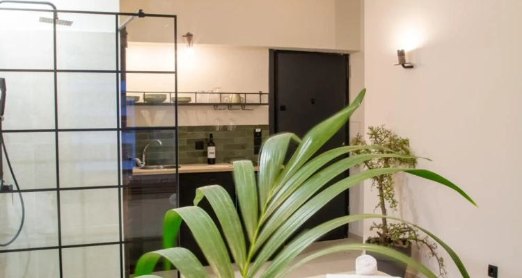 Mosaics Studio Apt In The Central Market Of Athens