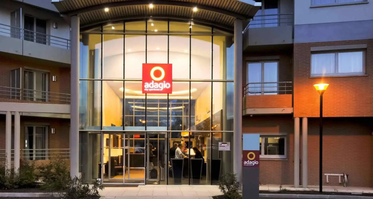 Clarion Aparthotel Toulouse Le Parc de l’Escale — Choice Hotels hotel