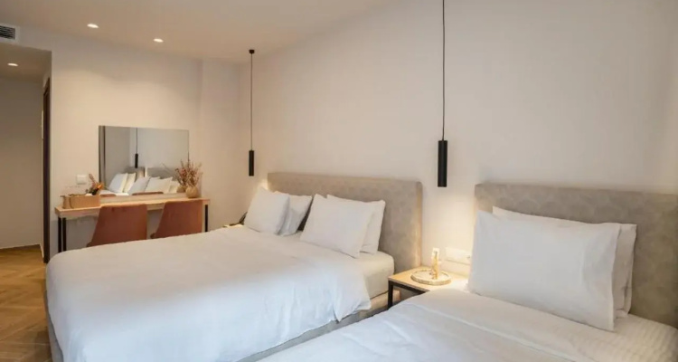 IRA Hotel