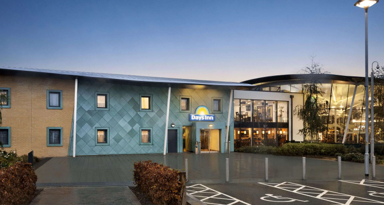 Ramada by Wyndham Cobham — Wyndham hotel