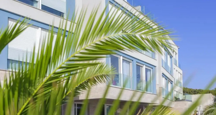 Livingstone Beach House