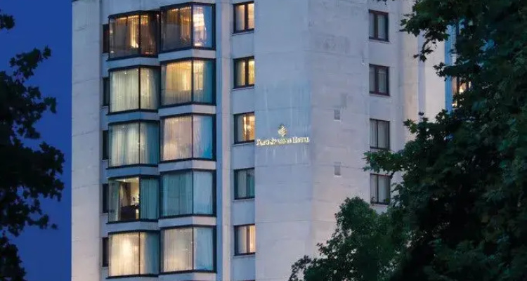 Four Seasons Hotel London at Park Lane — Four Seasons hotel