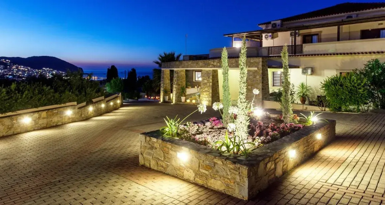Skopelos Holidays Hotel