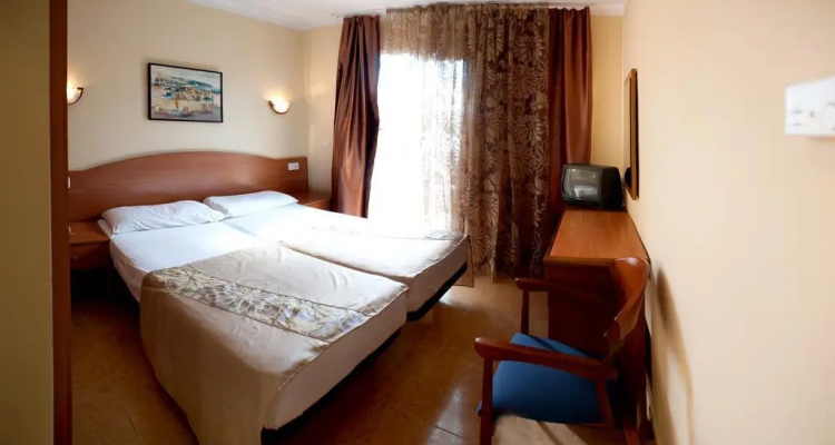 Mefolinkel Suits Hotel