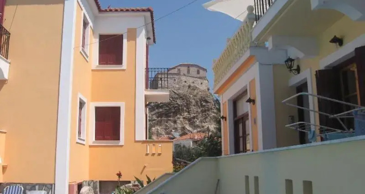 Stella Apartments & Studios