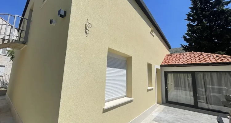 M House