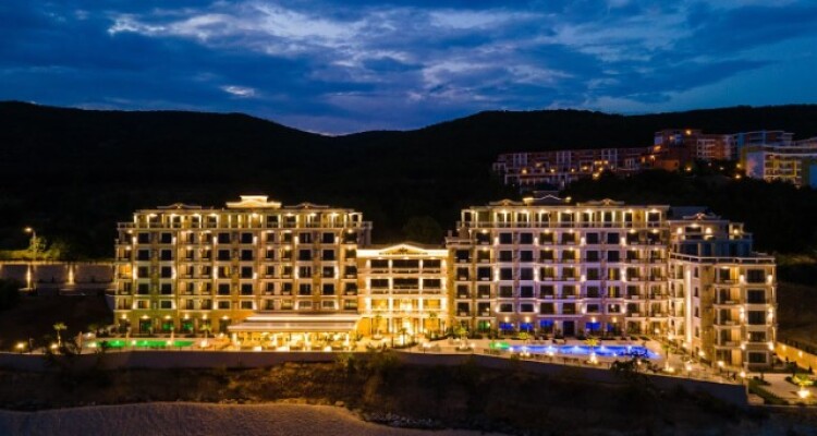 ONYX BEACH RESIDENCE