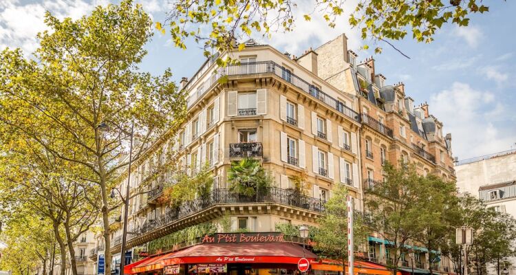 Luxury 2 Bedroom 2.5 Bathroom Louvre