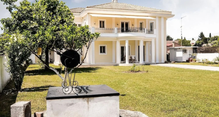 Modern Villa Near Sea In Kerkira