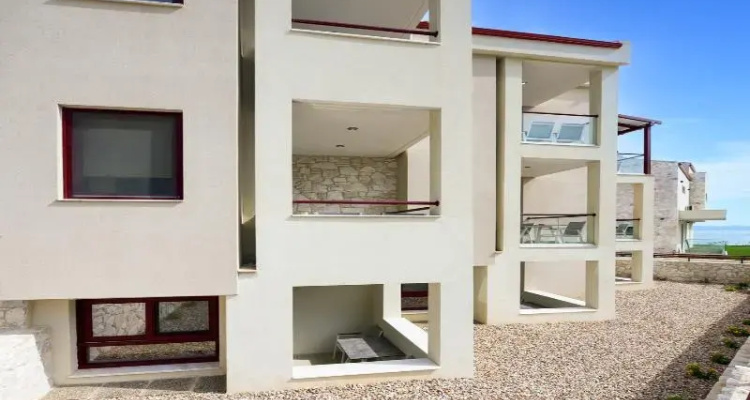 Elpiniki Luxury Rooms