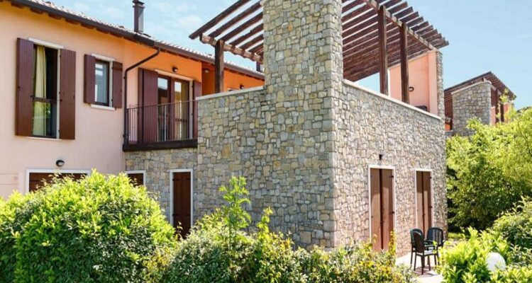 Golf Residence