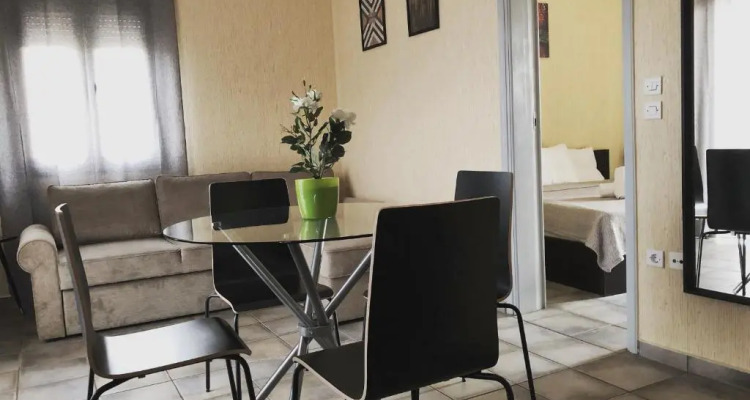 Cozy Apartments Mc Queen