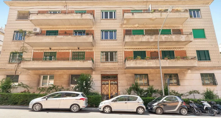 Bright & Spacious Family Apartment In Parioli