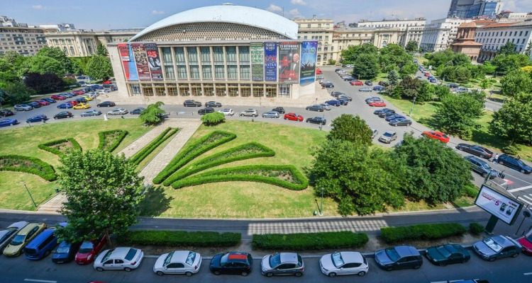 Superb Studio Panoramic View