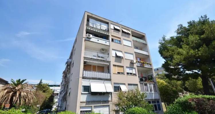 Sunshine Apartment
