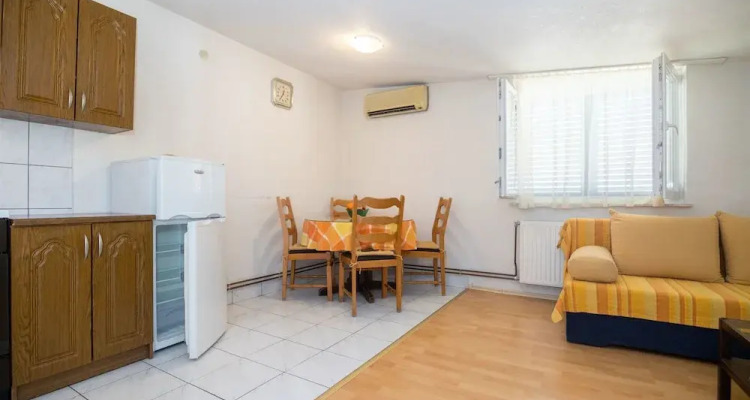 Apartment & Rooms Ruza