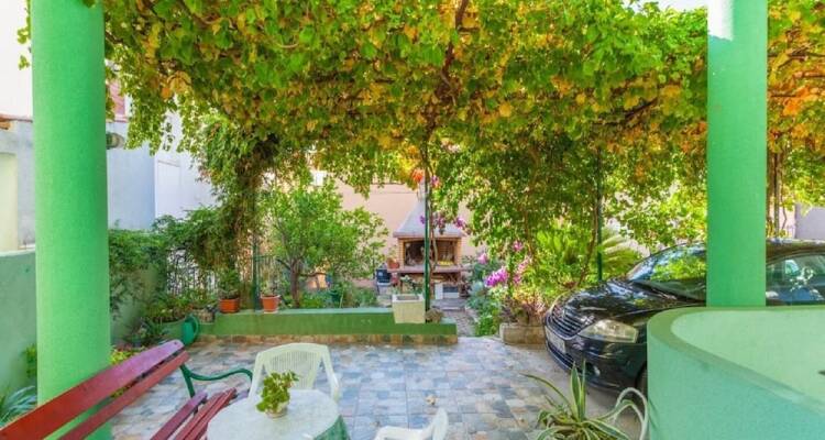 Tomislava Ground Floor Apartments A2