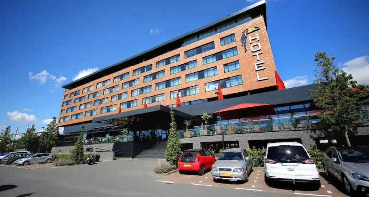 Van Der Valk Hotel Oostzaan - Amsterdam — Van der Valk hotel
