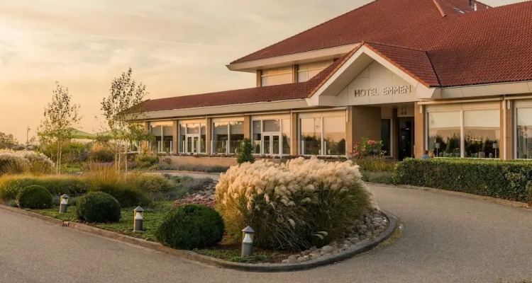 Van Der Valk Hotel Emmen — Van der Valk hotel
